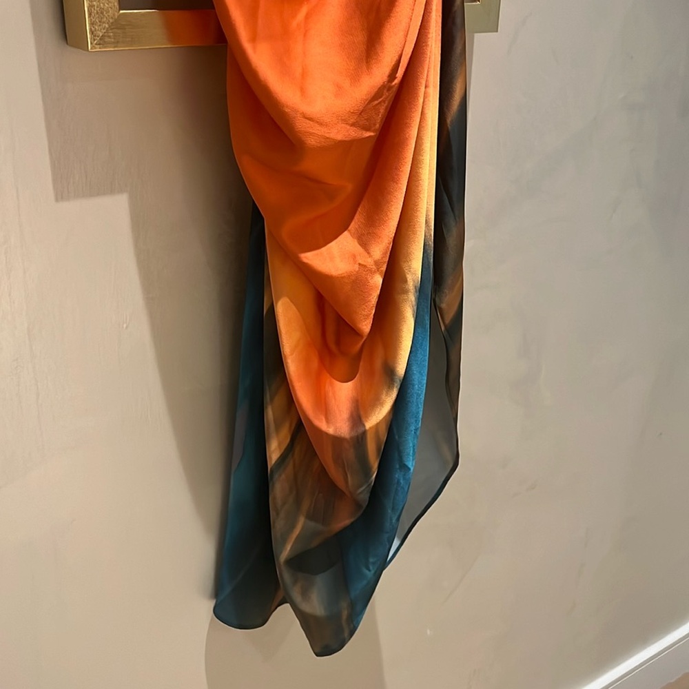 Nwt dress size us 4